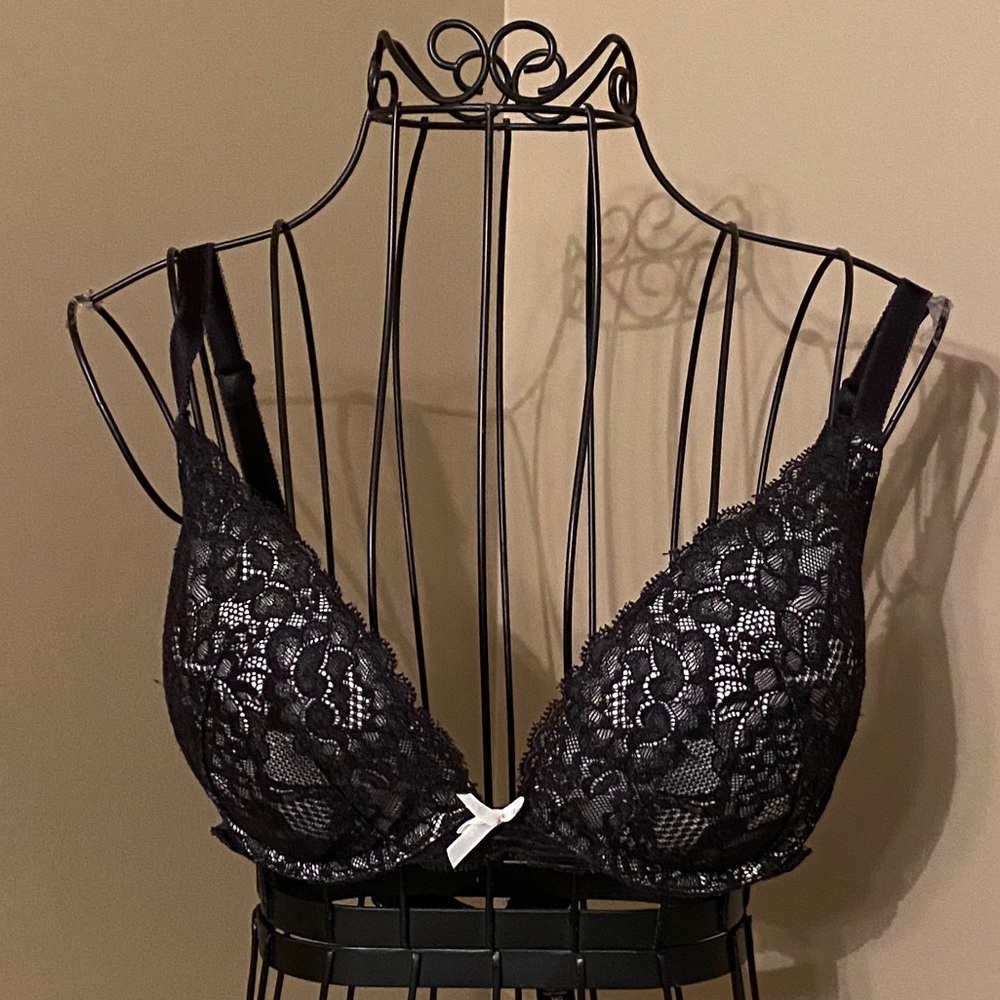Victoria Secret Bra 34D